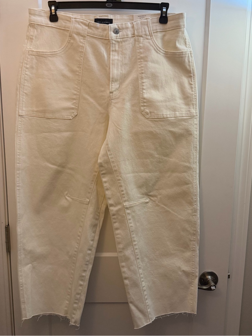 Size 16 Neutral Cream High-Rise Cropped Women’s Jeans